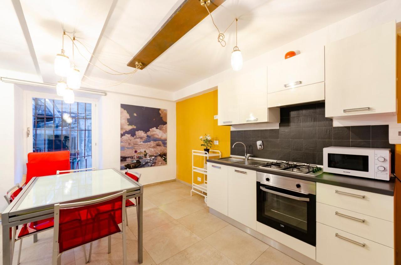 Apartamento Joivy Vibrant Open-Plan Apt For 6 In Historic Centre Génova Exterior foto
