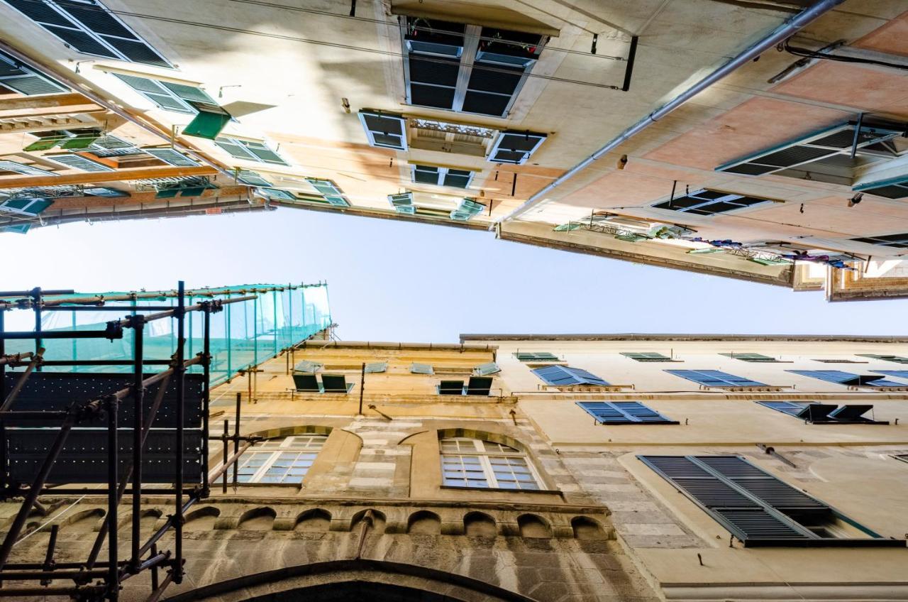 Apartamento Joivy Vibrant Open-Plan Apt For 6 In Historic Centre Génova Exterior foto